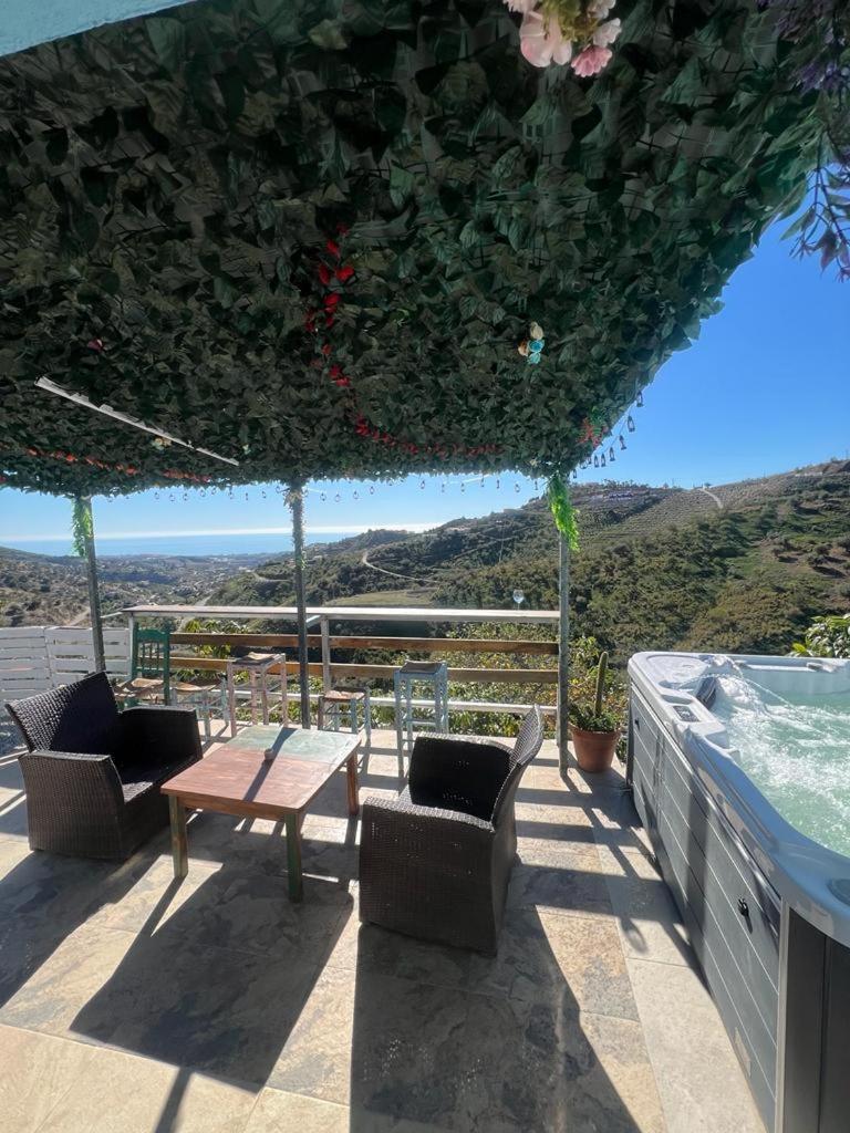 Casa Rural Malaga Monkey Love Con Jacuzzi Iznate 외부 사진
