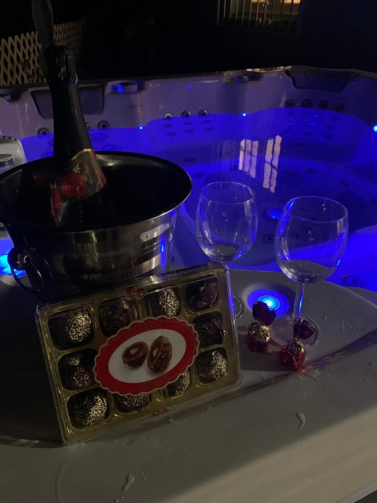 Casa Rural Malaga Monkey Love Con Jacuzzi Iznate 외부 사진